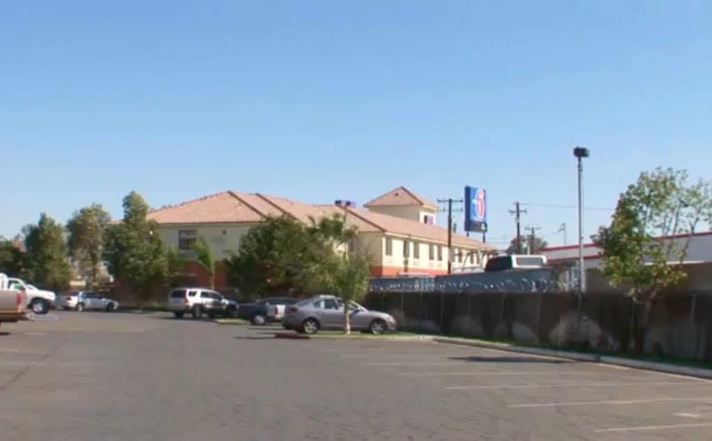 Motel 6-Bakersfield, Ca - Airport エクステリア 写真