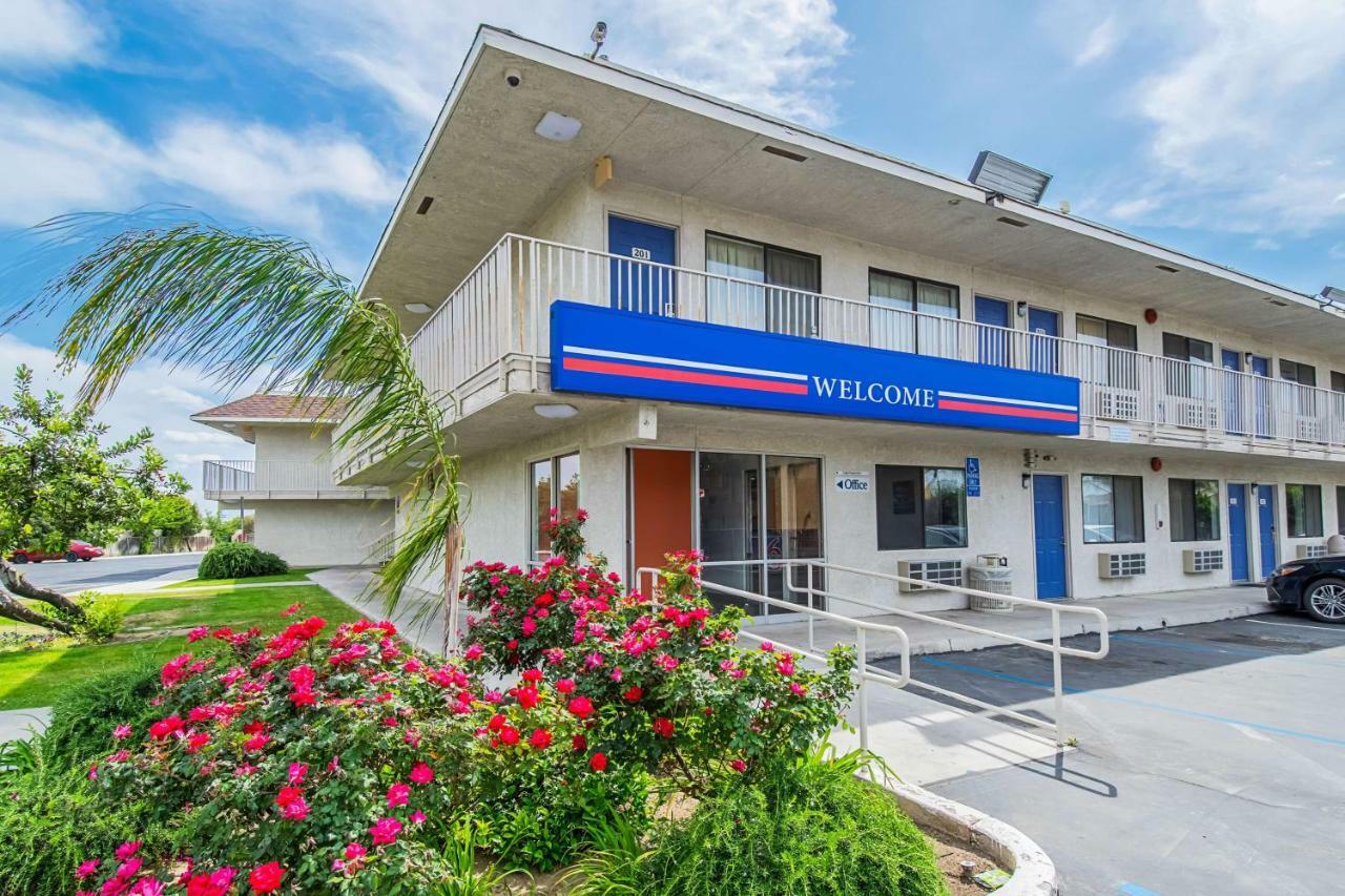 Motel 6-Bakersfield, Ca - Airport エクステリア 写真